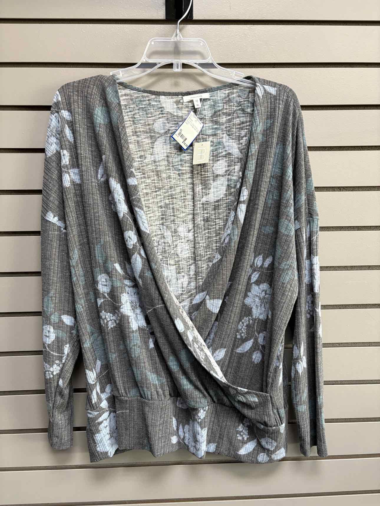 Women's Women Size XL Gray Maurices Floral Long Sleeve Shirt
