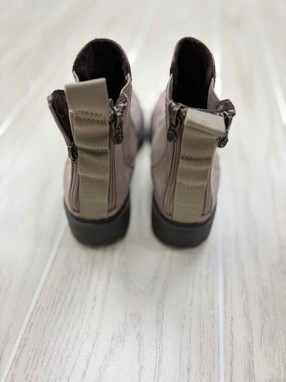 Women's W Shoe Size 7 Tan Blowfish Boot