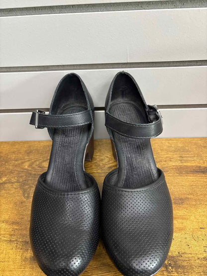 Women's W Shoe Size 8 Black BOC Heel