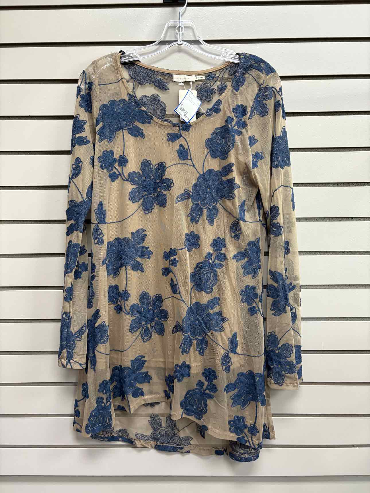 Women's Size M Tan Blu Pepper Long Sleeve Lace Above Knee Dress