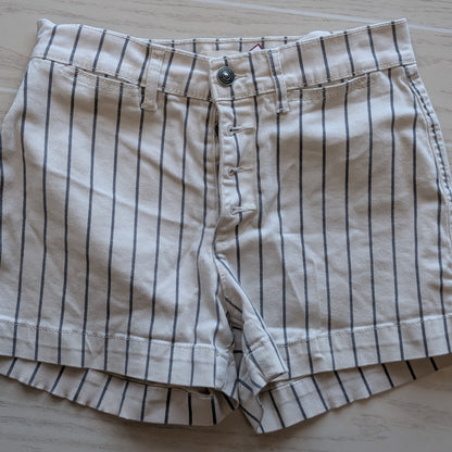 Women Size 1/25 Happily Grey Cream Stripe Short