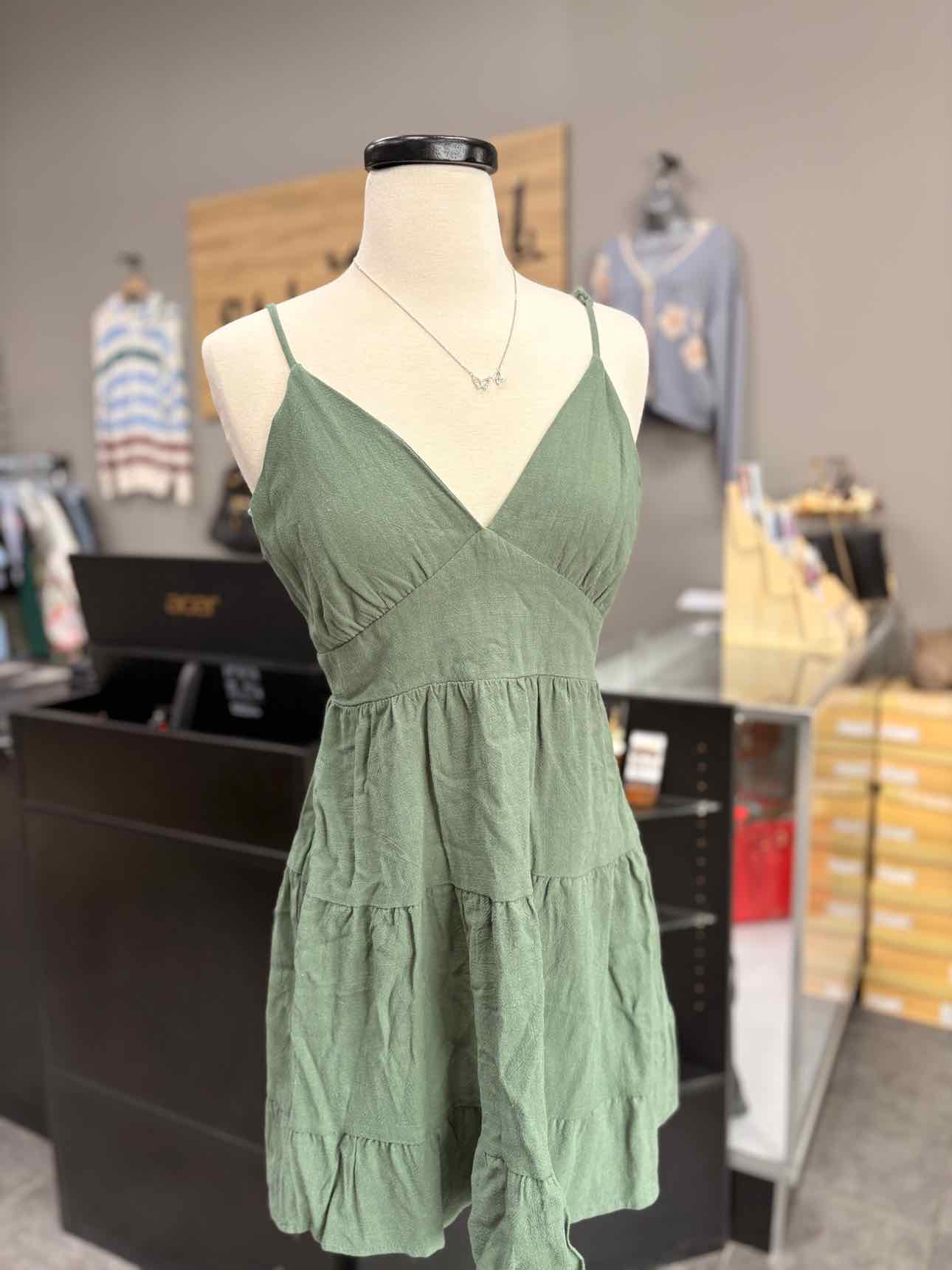 Women's Size Large Green monteau Tank Above Knee Dress