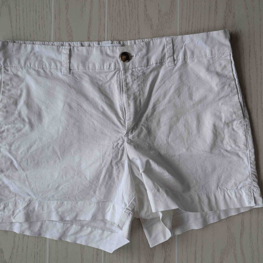 Old Navy White 12 Shorts