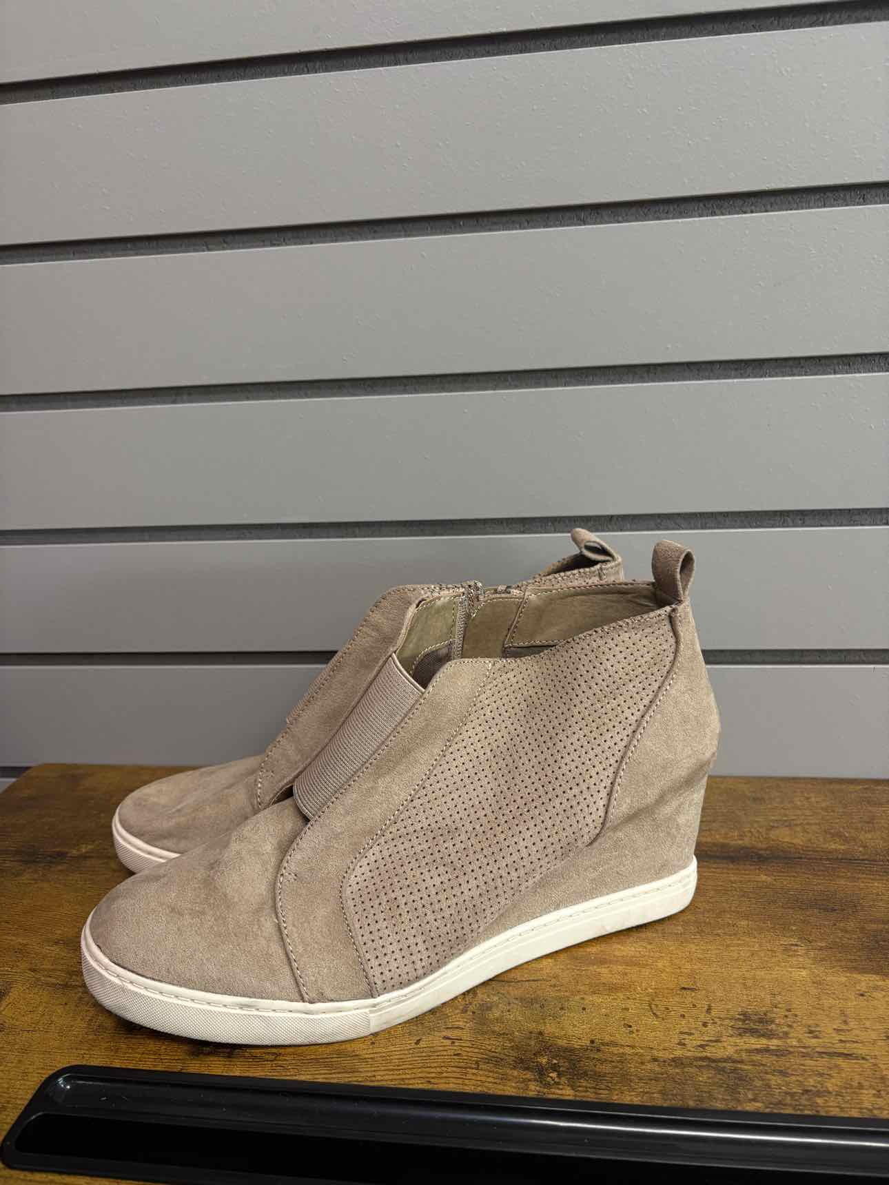 Women's W Shoe Size 10 Tan A New Day Wedge