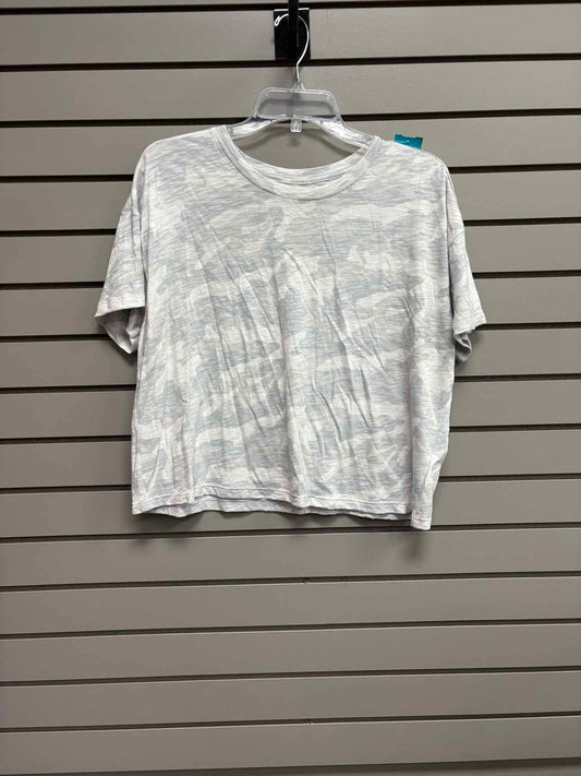 Women's Women Size L Light Gray Old Navy Camoflage Short Sleeve Shirt