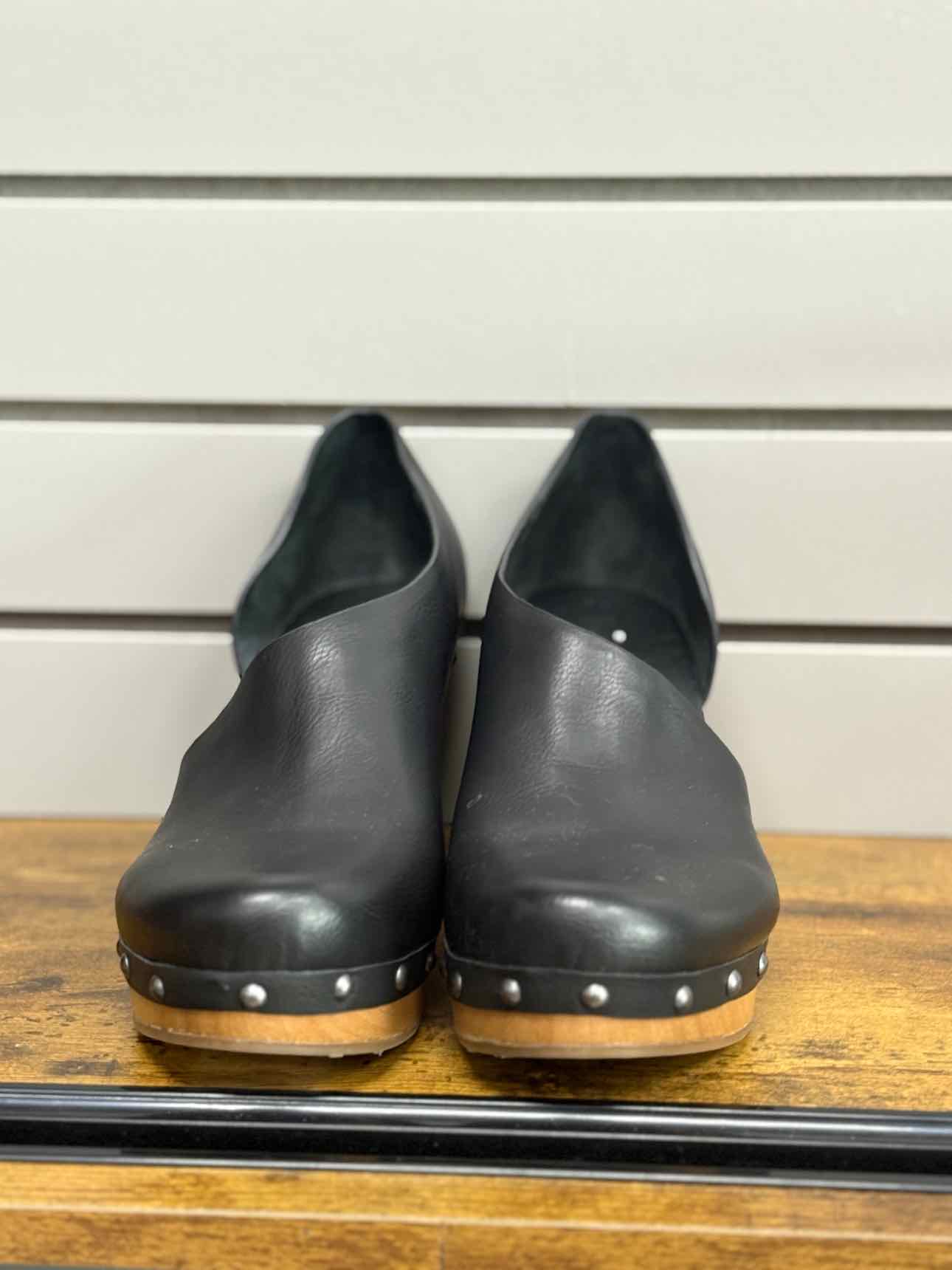 Women's W Shoe Size 9 Black Korks Heel