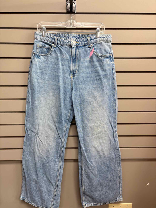 Women's Waist Size 10 Divided Blue Jean