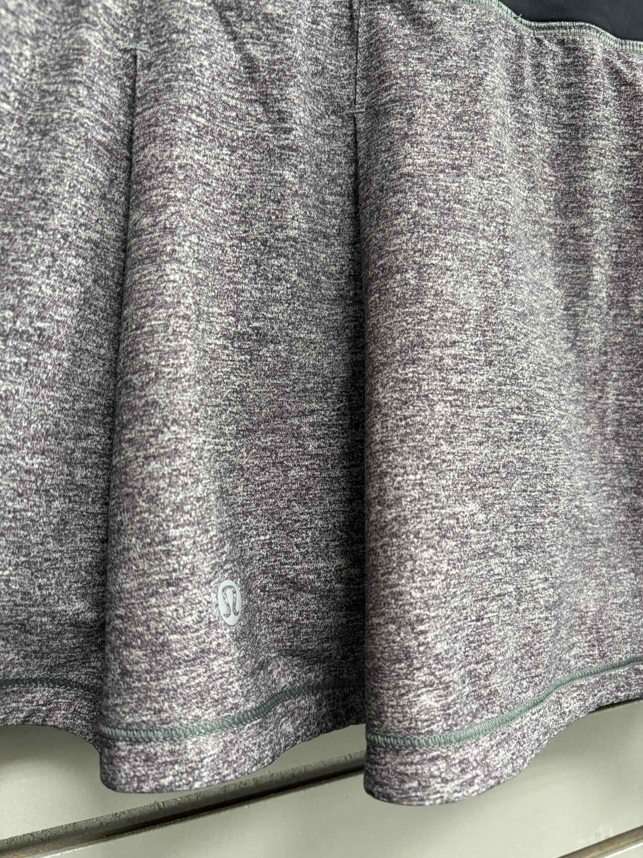Women's Women Size 8 Lululemon Charcoal Skort