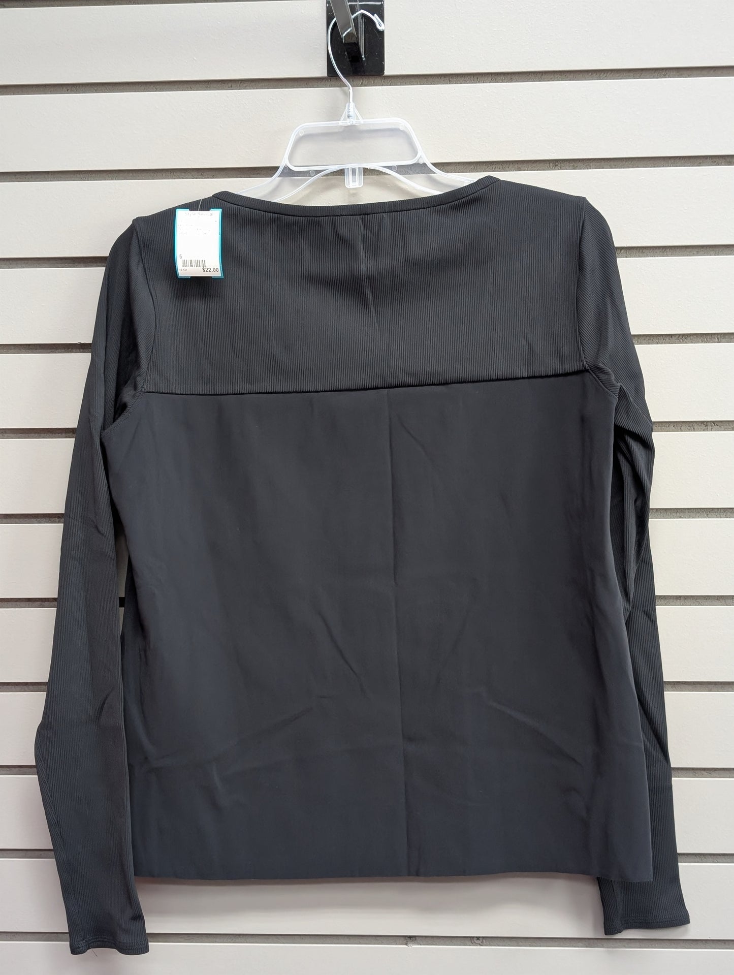 Women's Women Size 6 Lululemon Black Long Sleeve Top