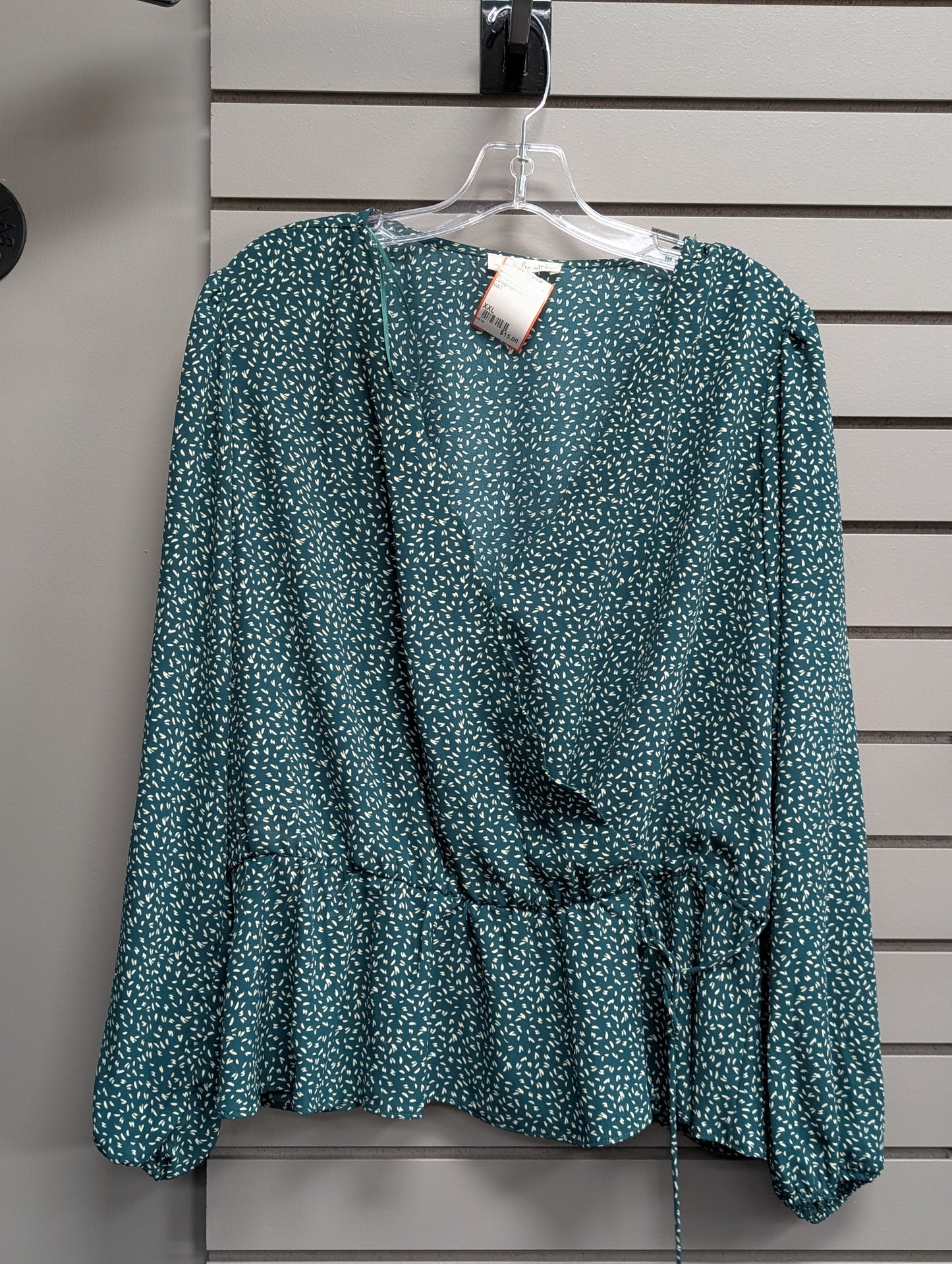 Women's Women Size XXL Green Nine Britton Shirt