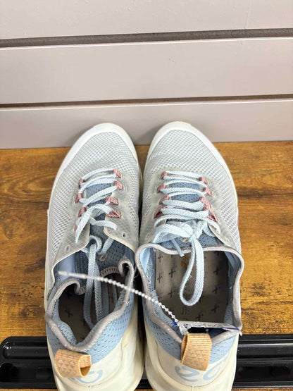 Women's W Shoe Size 9.5 Light Blue Ecco Sneaker