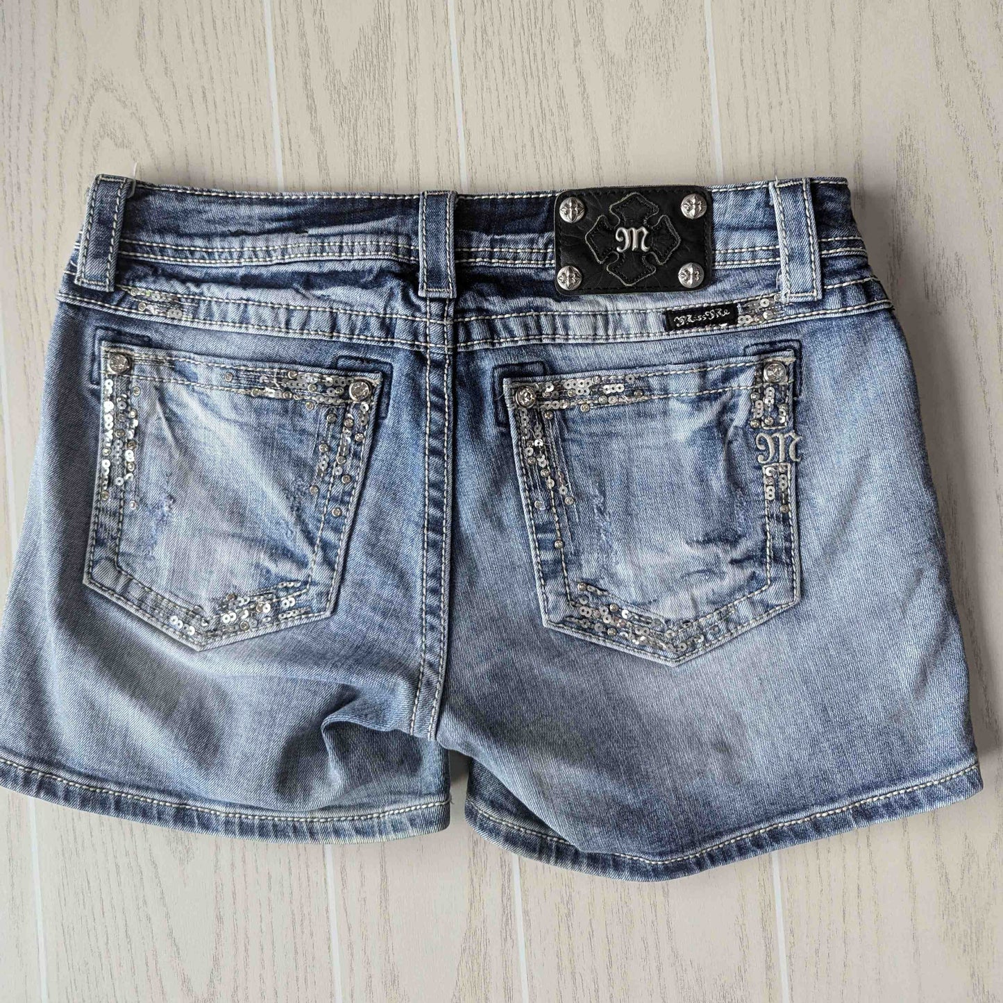 Women's 29 miss me Denim Sequins Short