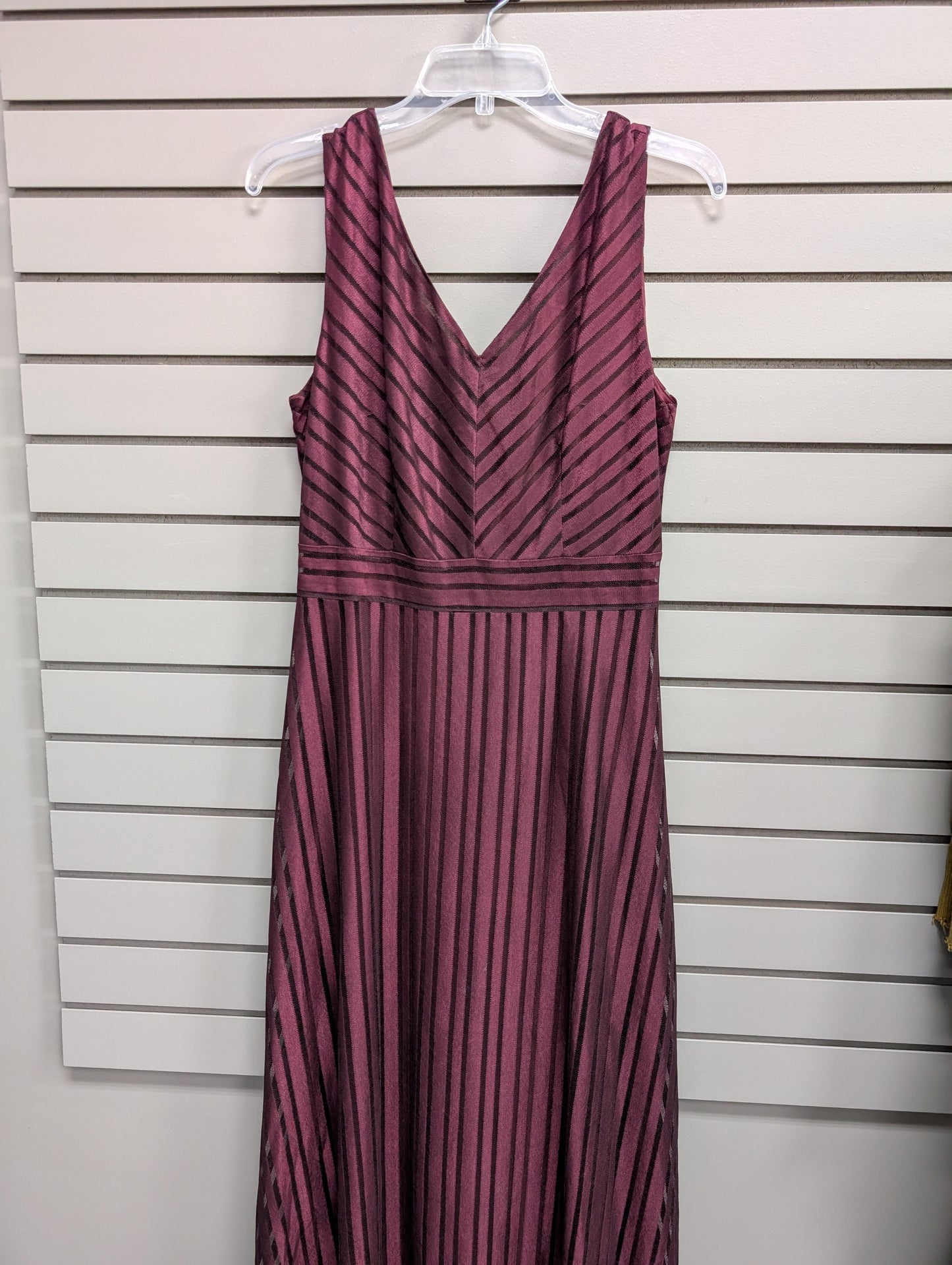 Women's Size Large Burgundy Noctflos Tank Maxi Dress