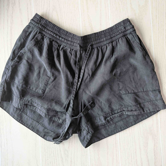 Women Size M Staccato Charcoal Short