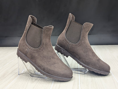 Size 9 Mocha Wet Knot Sloane Boot