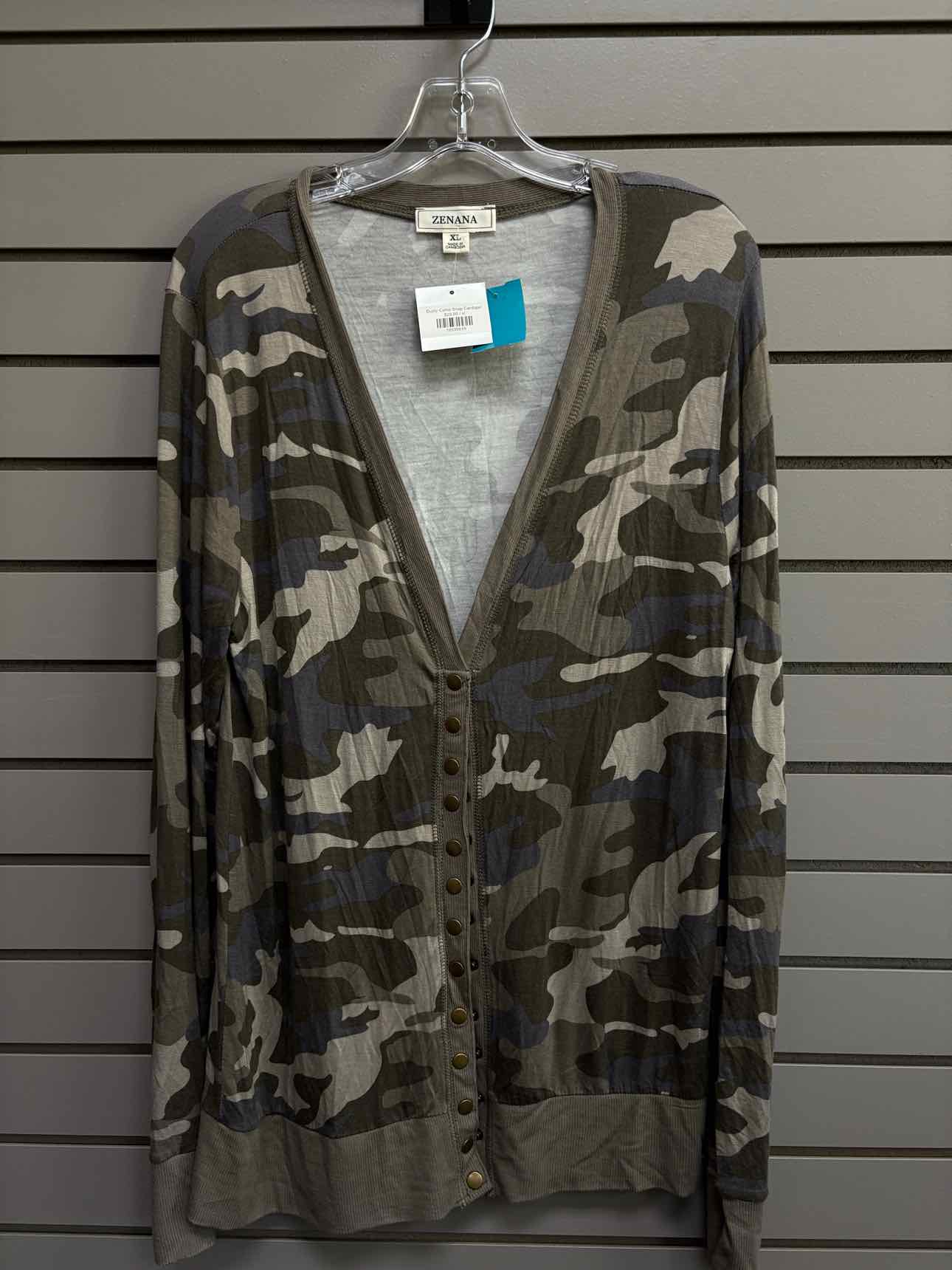 Women's Women Size XL Zenana Green Camoflage Long Sleeve Cardigan