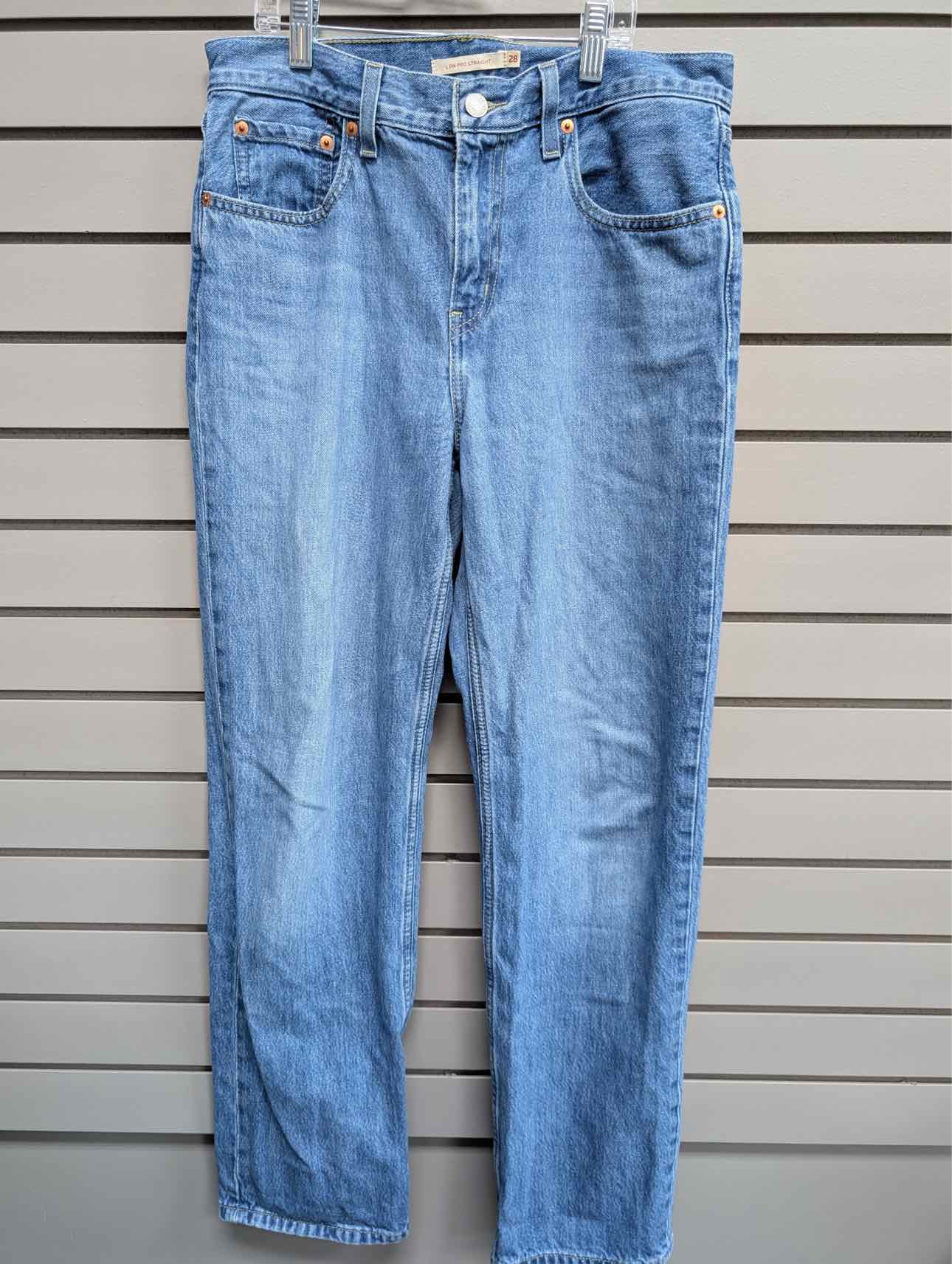 Wmn's Consignment - Jeans