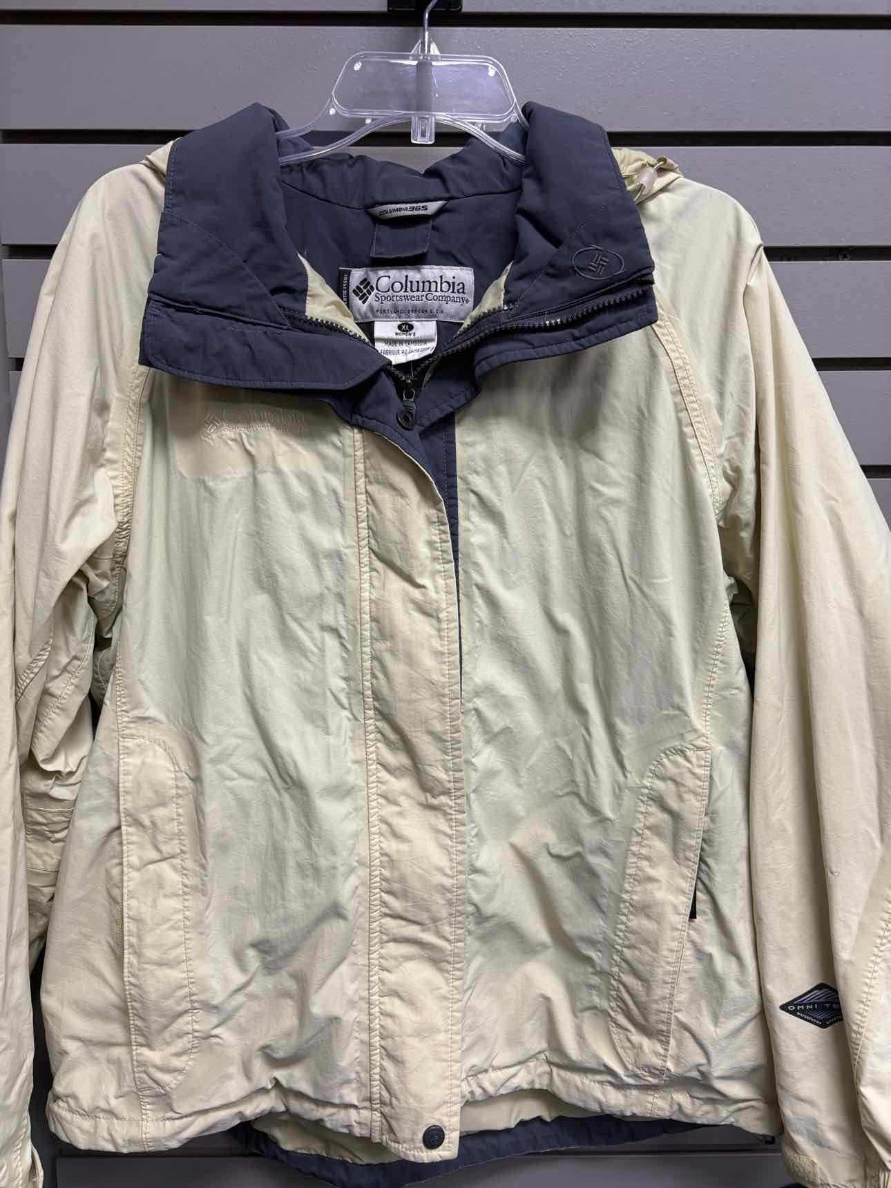 Women's Women Size XL Columbia Cream Jacket