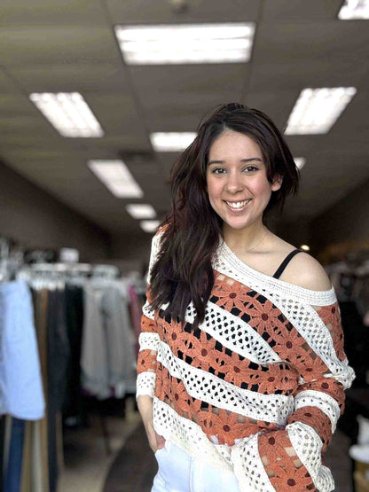 Daisy Crochet Knit Long Sleeve Top