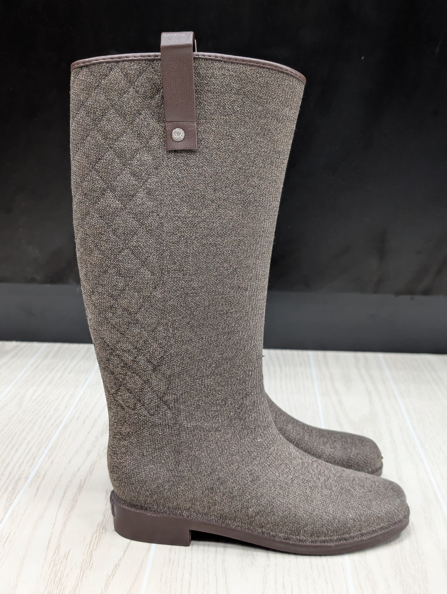 Size 9 Wet Knot Brown Equus Boot